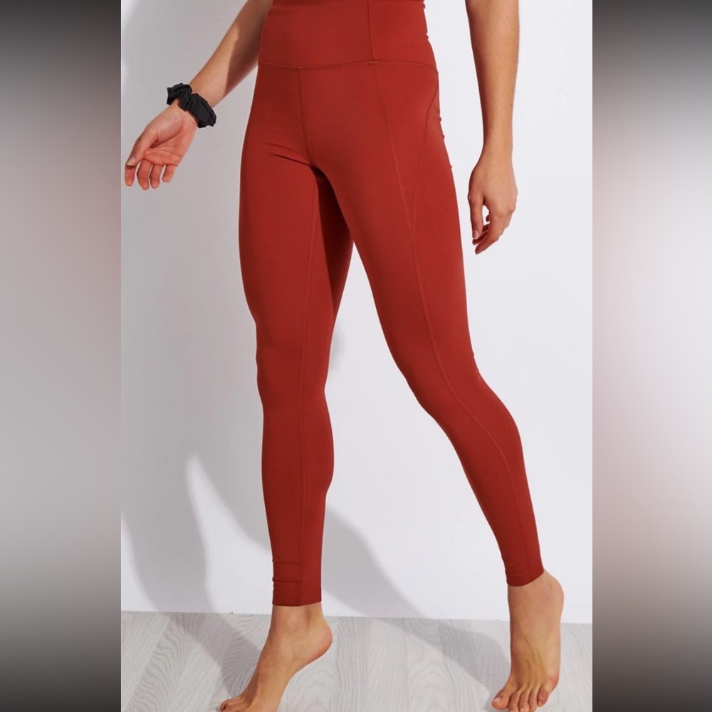 EMBER Compressive High-Rise Legging (28.5")